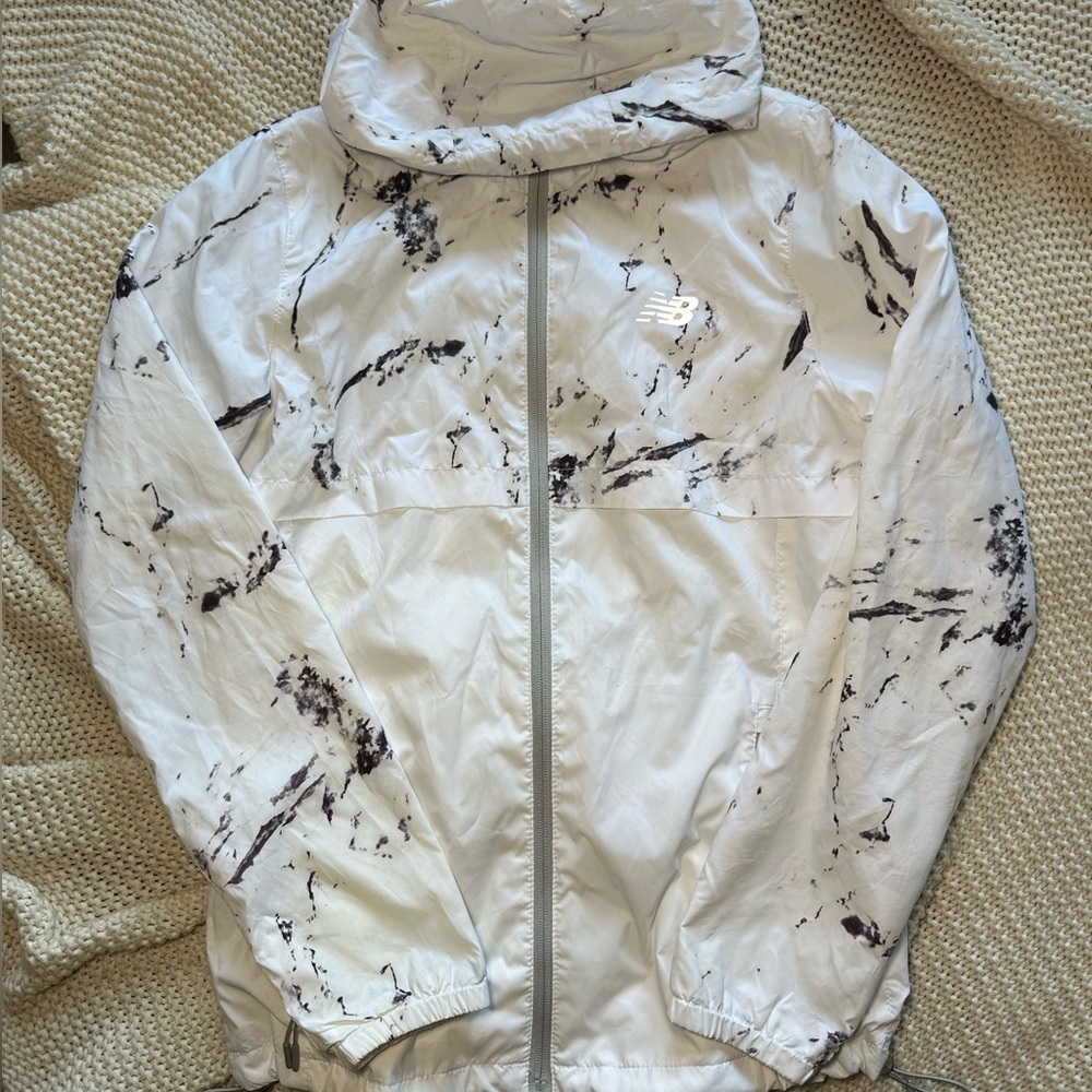 New Balance Reflective Windbreaker Size S
